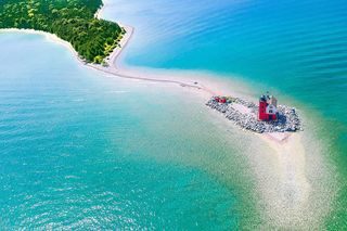 “be like light house, guide others through their journey of life”
.
.
.
.
.
.
.
.
.
.
.
#mackinacisland #puremichigan #bestofthegreatlakesstate #makeitmackinac #mackinacisle #visitmackinacisland #islandlife #greatlakes #lakehuron #mackinac #islandhouse #puremilove #beautifuldestinations #wonderful_places #puremittenlove #bestoftheday #bestofthe_lighthouses #themittenstate #onlyinmichigan #thegreatlakesstate #michigan #bestofthe_usa #roundislandlighthouse #droneup #puremittigan #uptravel #michiganders #skymarvels #drone #djimavic
